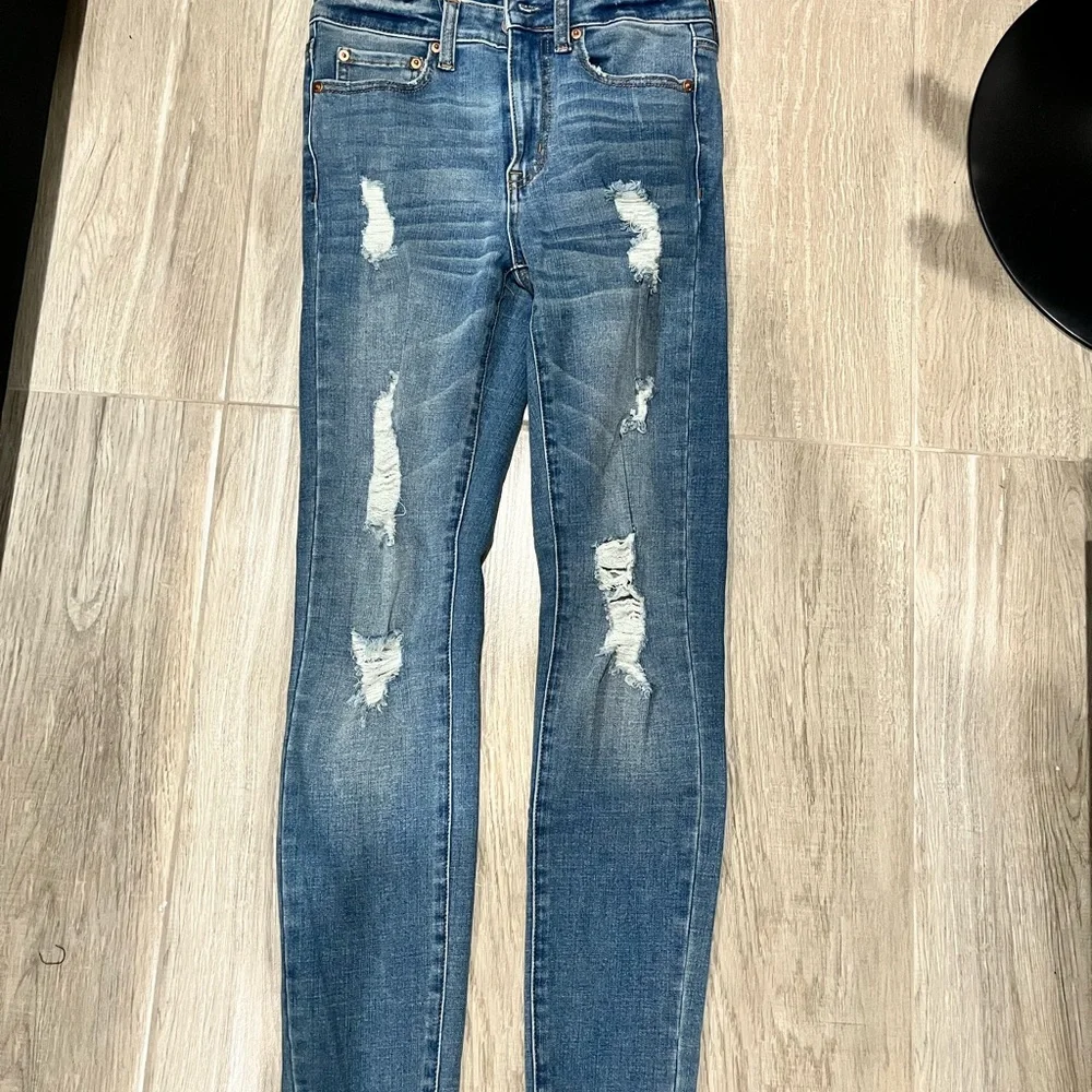 Clothing - Picture 11 of 16